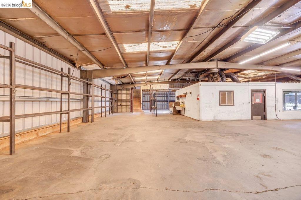 372 W Stockton St Property Photo 13