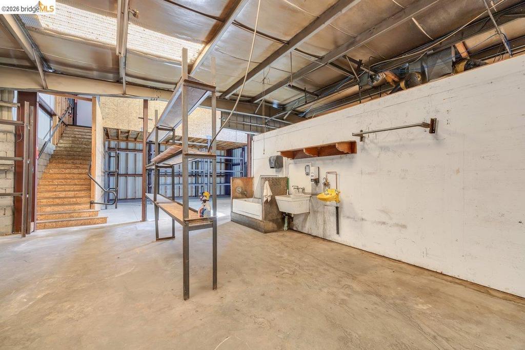 372 W Stockton St Property Photo 16