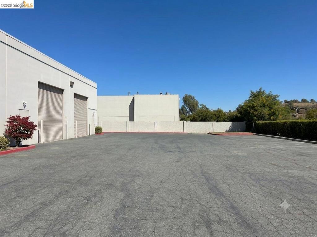 4881 Sunrise Dr Property Photo 6