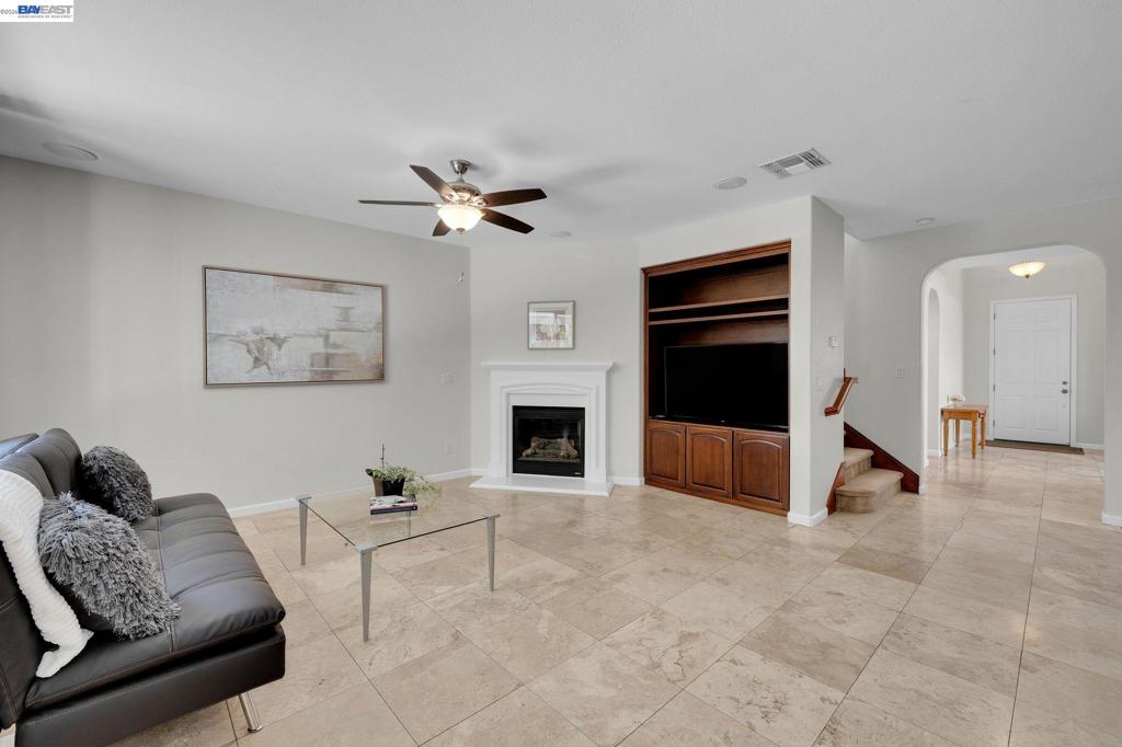 6391 Crystal Springs Cir Property Photo 7