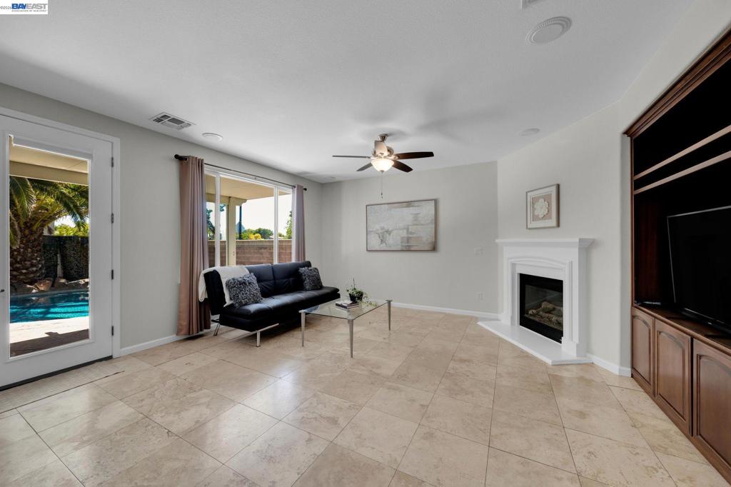 6391 Crystal Springs Cir Property Photo 19
