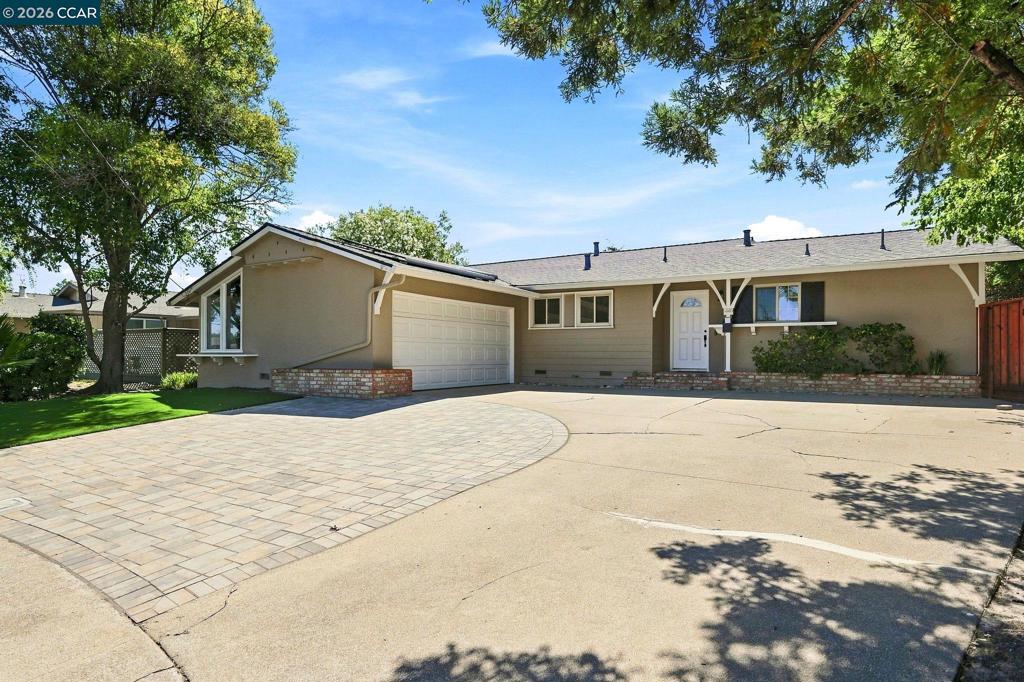 1226 Cheshire Court Property Photo 27