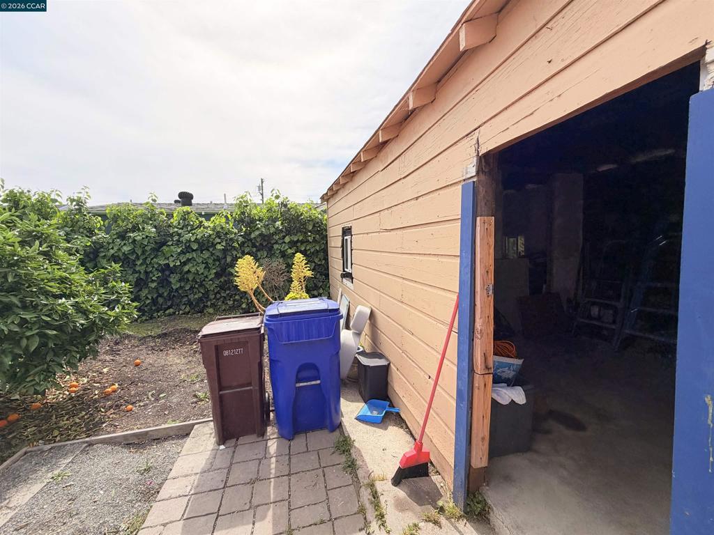 238 Fitzpatrick Rd Property Photo 17