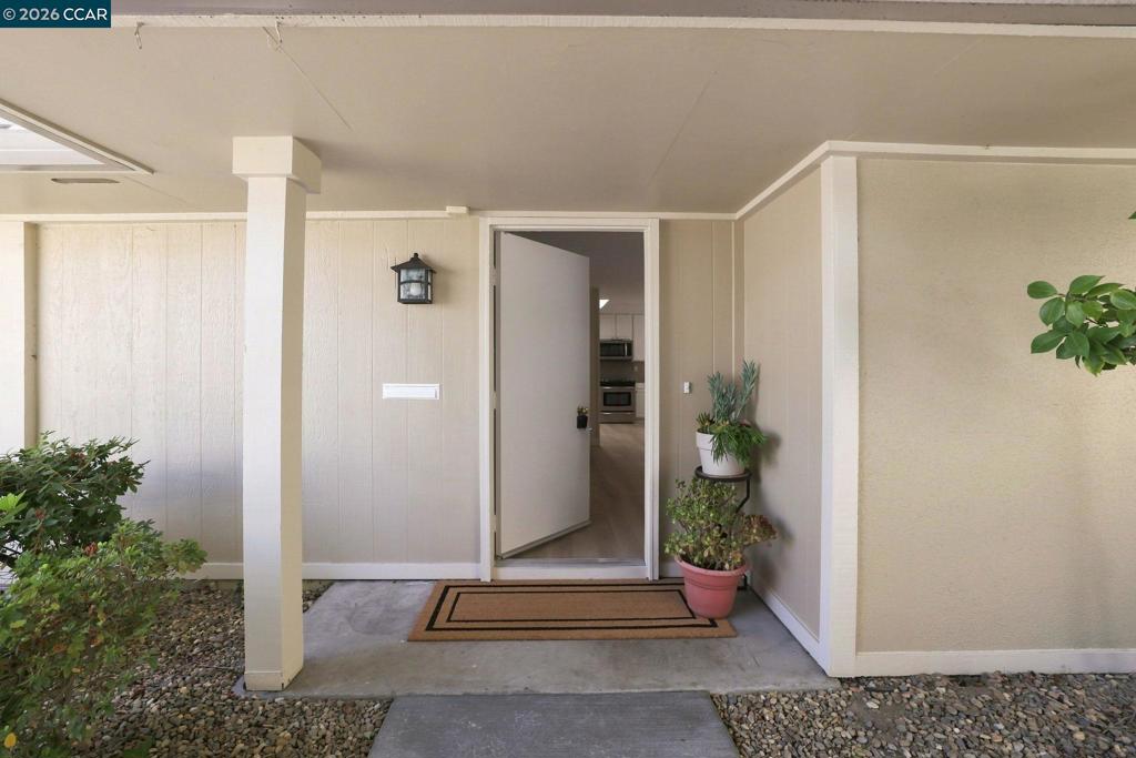 2033 Ptarmigan 2 Property Photo 3