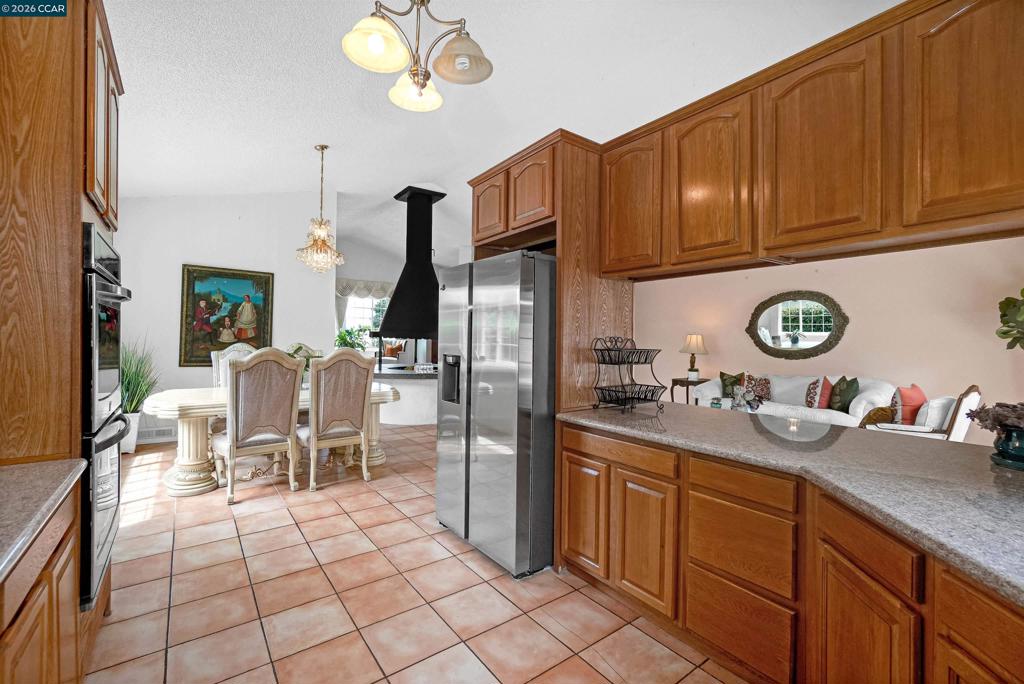 1220 Fascination Cir Property Photo 29