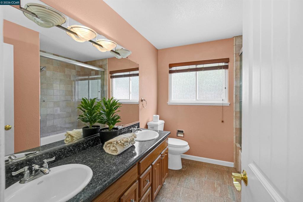 1220 Fascination Cir Property Photo 35