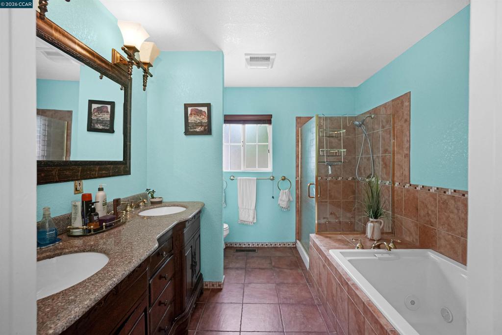 1220 Fascination Cir Property Photo 48