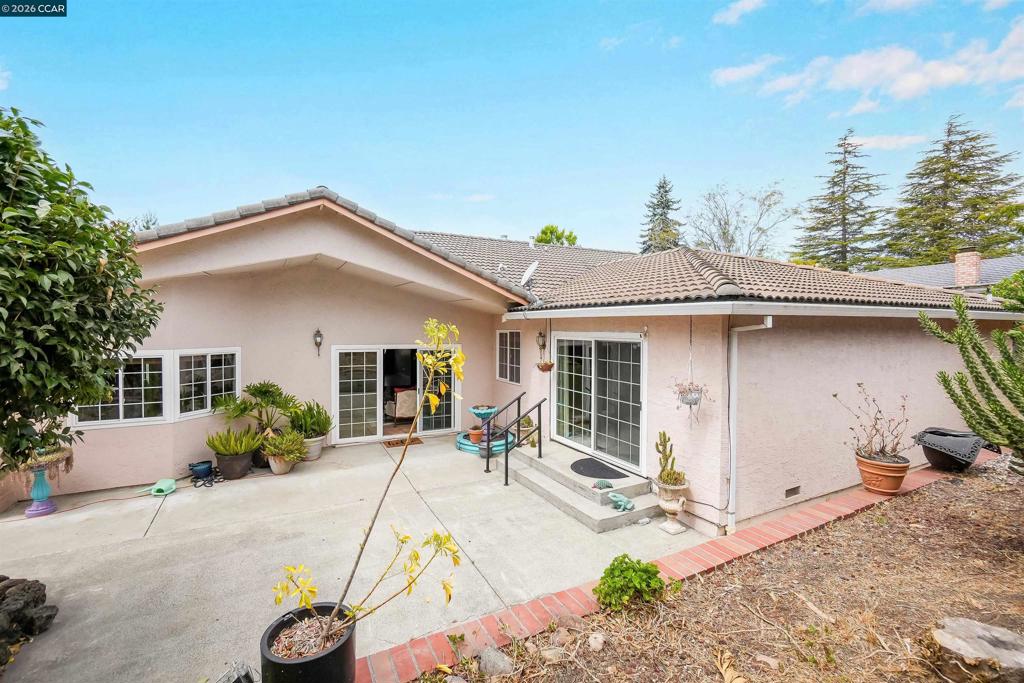 1220 Fascination Cir Property Photo 54