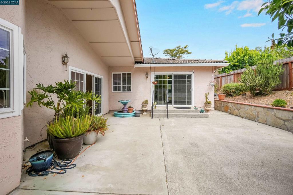 1220 Fascination Cir Property Photo 58