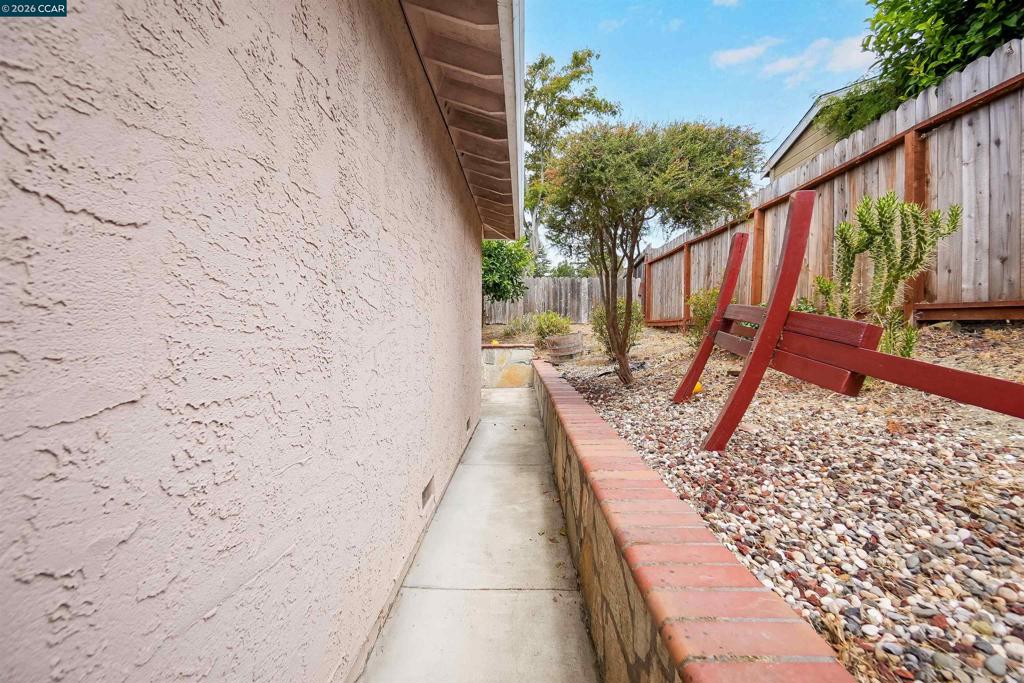 1220 Fascination Cir Property Photo 59