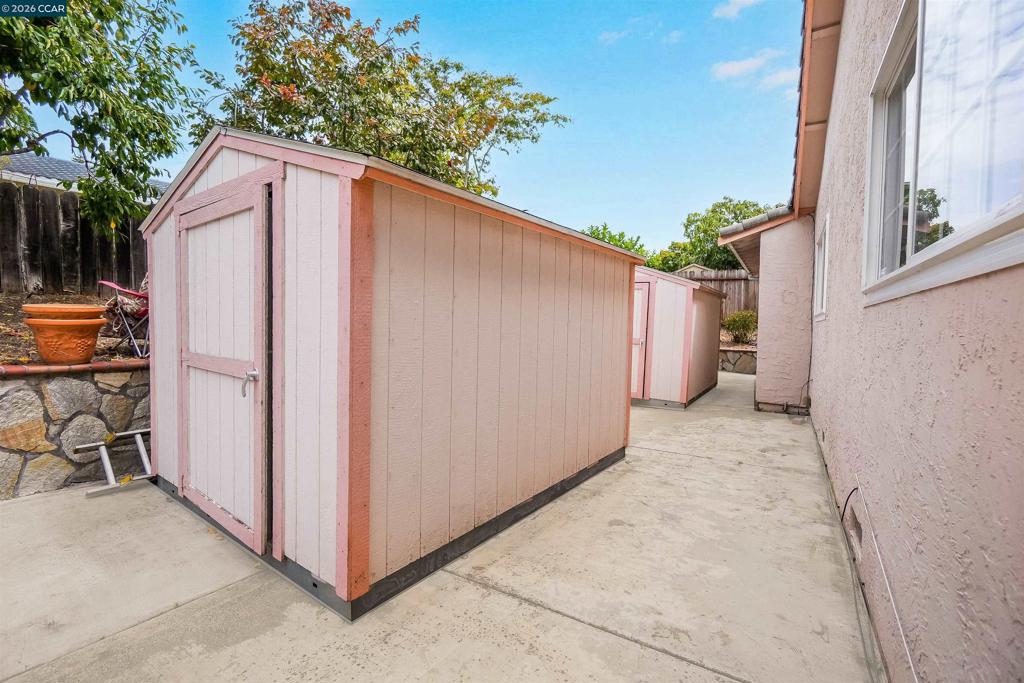 1220 Fascination Cir Property Photo 65