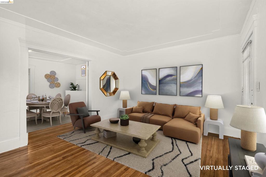 1070 1072 Aileen St Property Photo 12