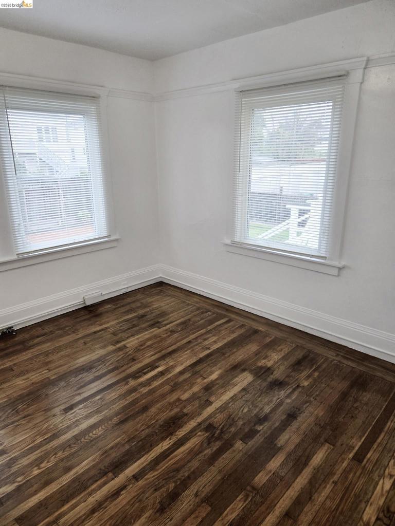 1070 1072 Aileen St Property Photo 46