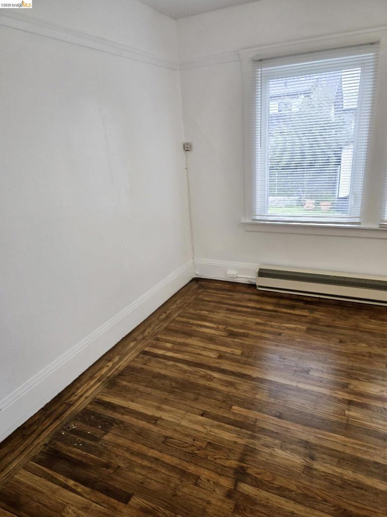 1070 1072 Aileen St Property Photo 47