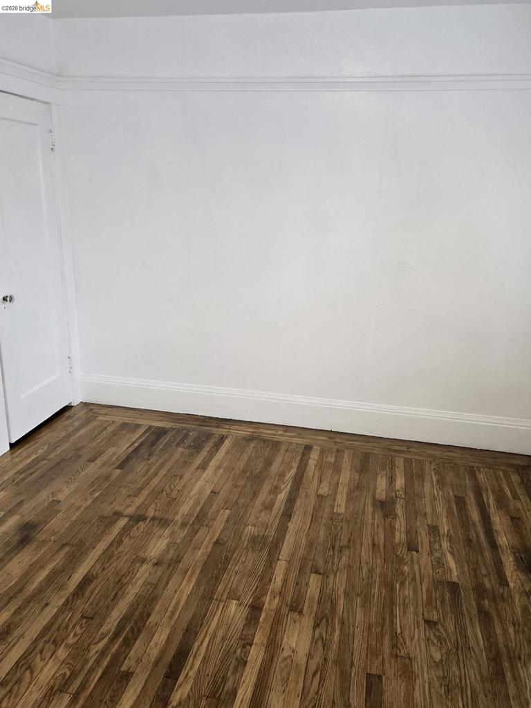 1070 1072 Aileen St Property Photo 48