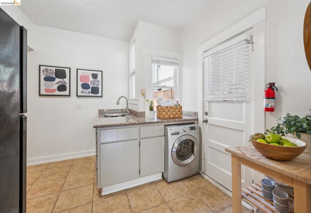 1767 Euclid Ave 2 Property Photo 11