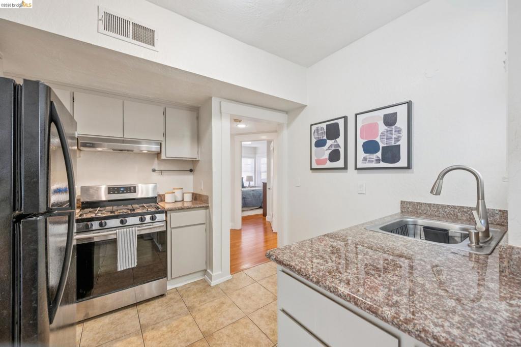 1767 Euclid Ave 2 Property Photo 12