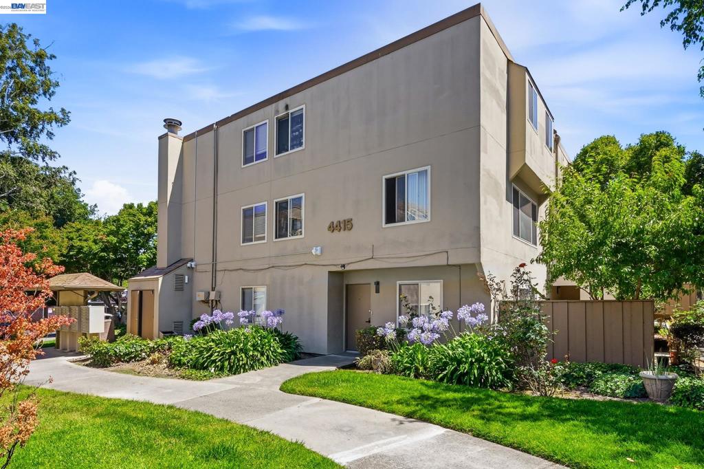 4415 Norwalk Dr 3 Property Photo 1