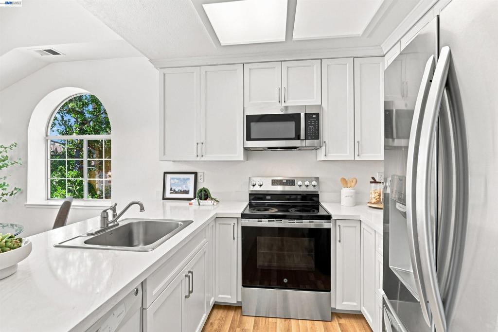 526 Arbor Way Property Photo 10