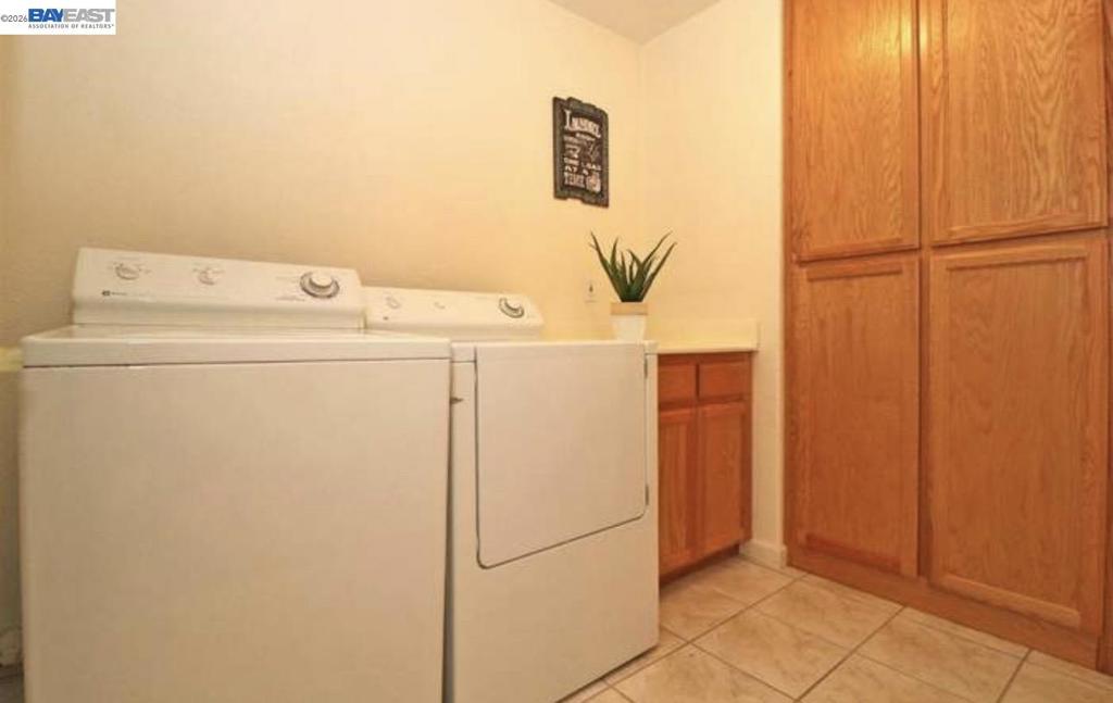 2484 Marshall Dr Property Photo 23