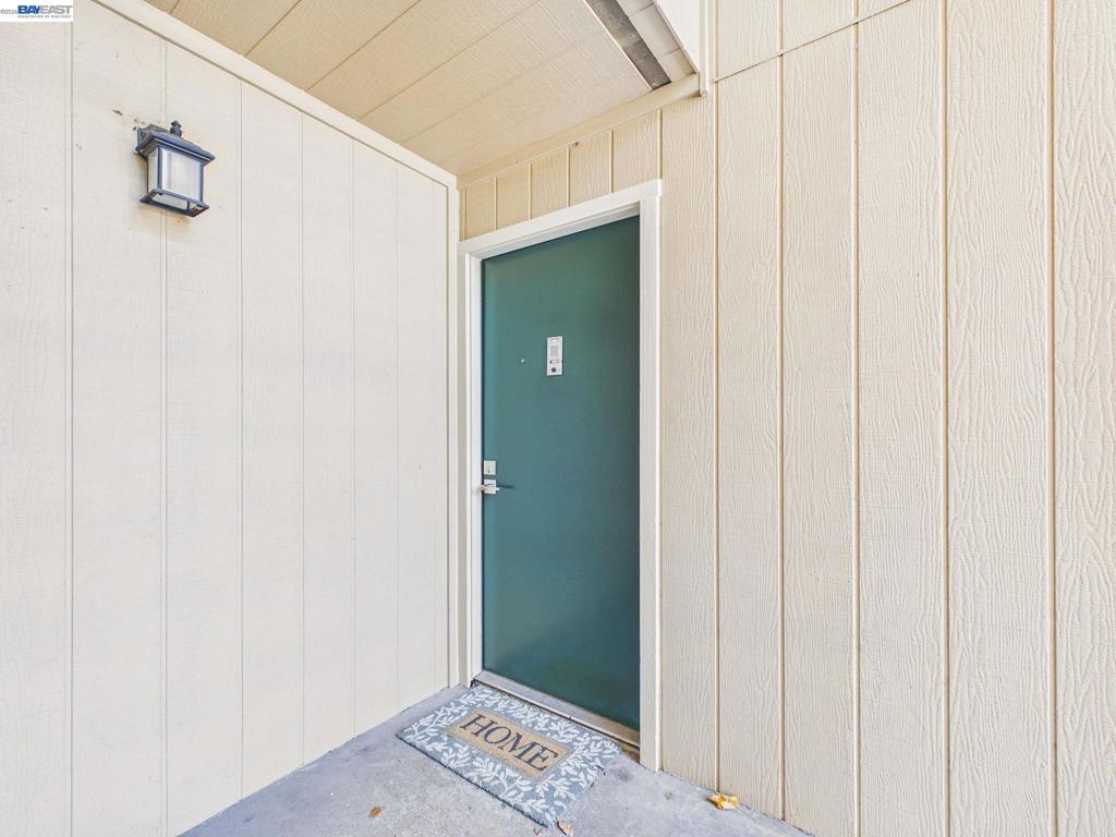8975 Alcosta Blvd 101 Property Photo 19