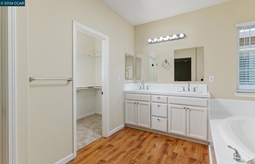 452 Chestnut St Property Photo 5