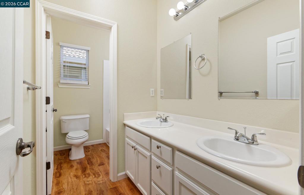 452 Chestnut St Property Photo 7