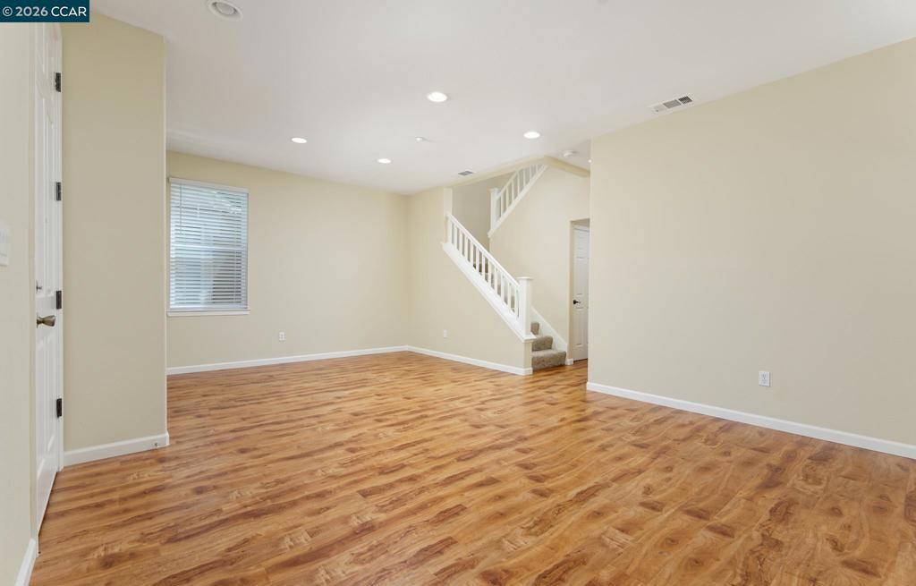 452 Chestnut St Property Photo 14