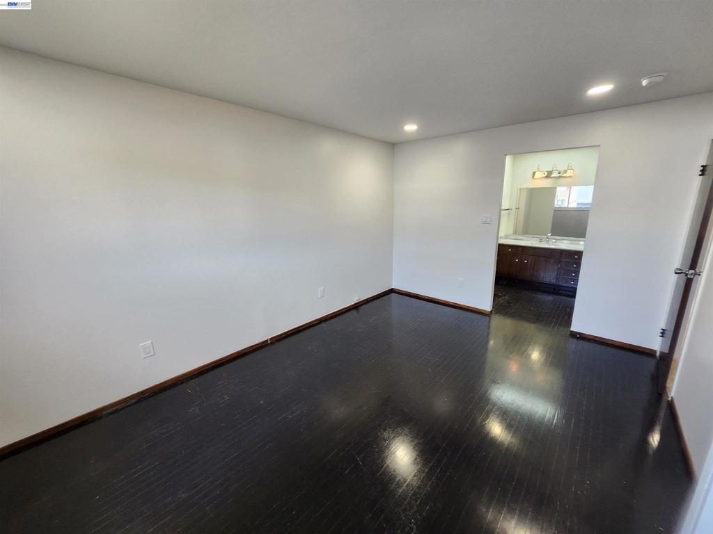 110 Sunshine Dr Property Photo 38