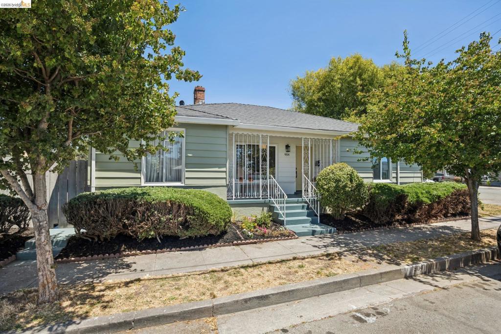 904 Wilson Avenue. Property Photo 1