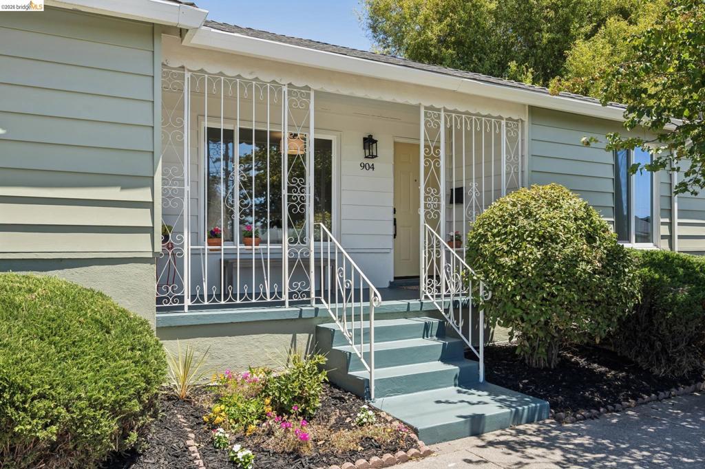 904 Wilson Avenue. Property Photo 3