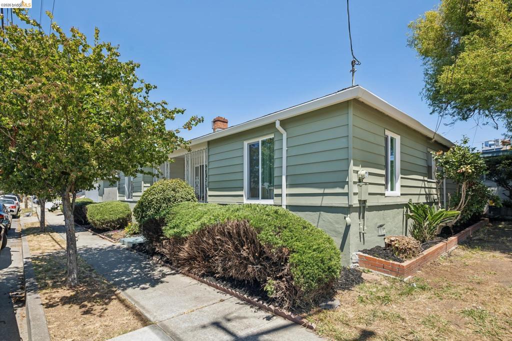 904 Wilson Avenue. Property Photo 4