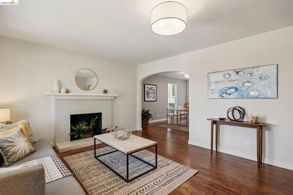 904 Wilson Avenue. Property Photo 6