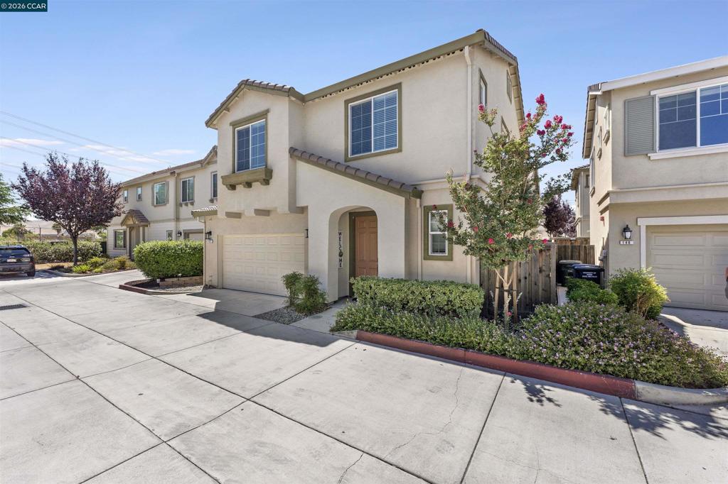 142 Halsey Way Property Photo 2