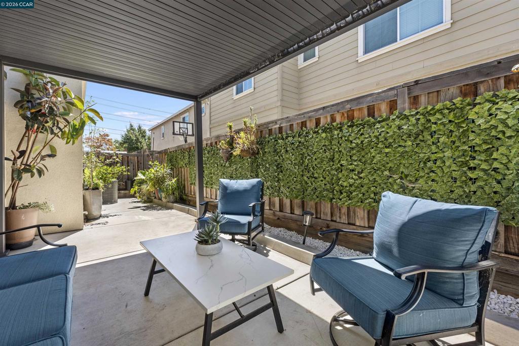 142 Halsey Way Property Photo 10