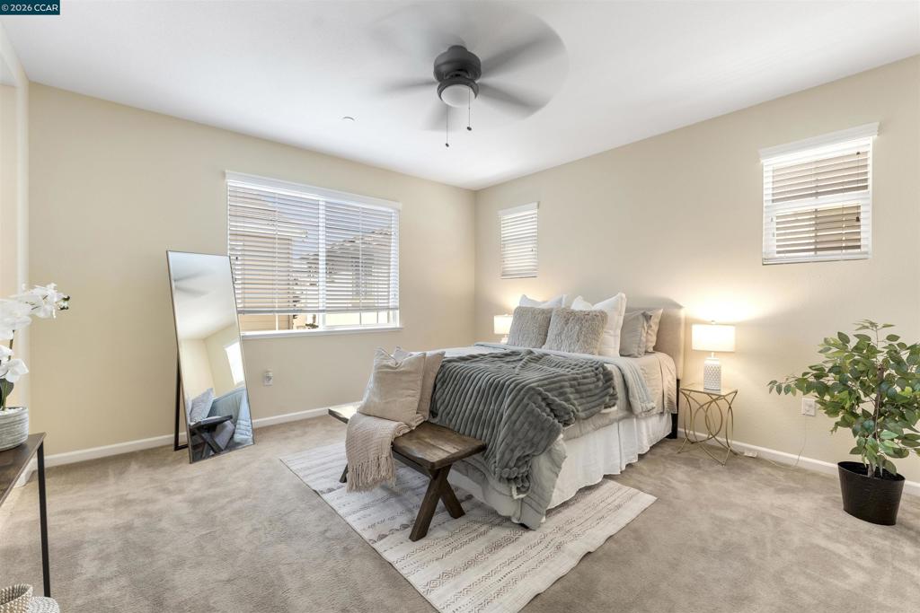 142 Halsey Way Property Photo 13
