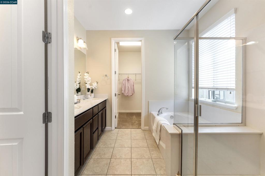 142 Halsey Way Property Photo 15