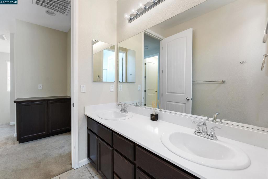 142 Halsey Way Property Photo 21