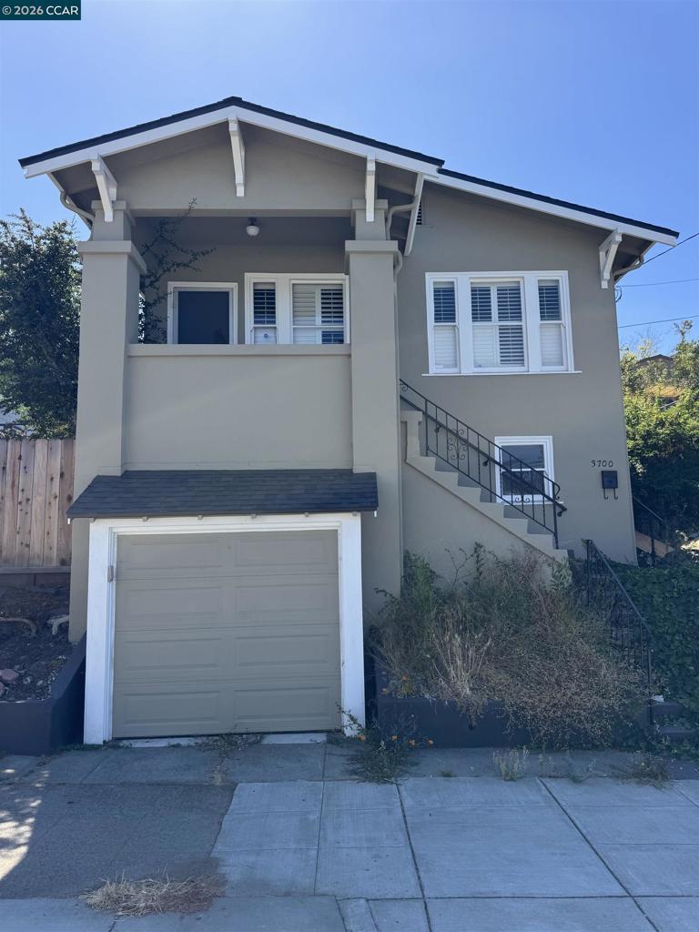 3700 Laguna Ave Property Photo 1