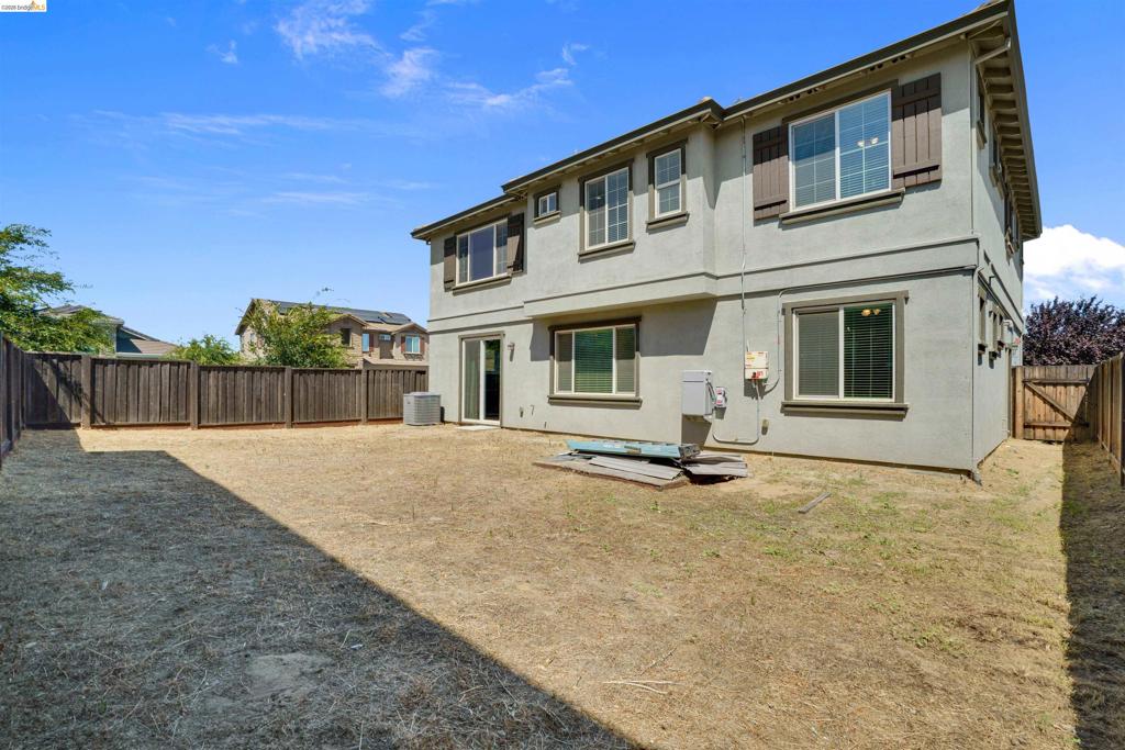 577 Sapphire Parkway Property Photo 21