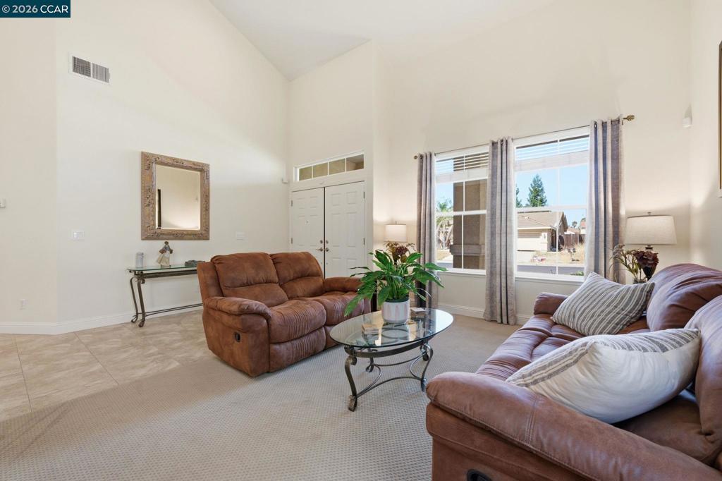 4505 Steed Way Property Photo 5