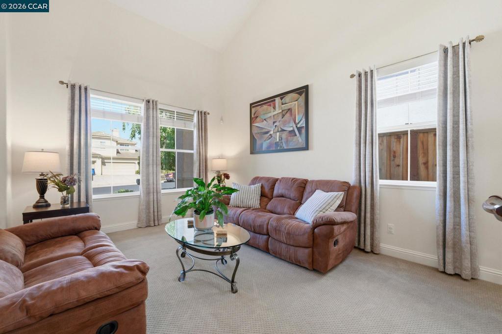 4505 Steed Way Property Photo 6