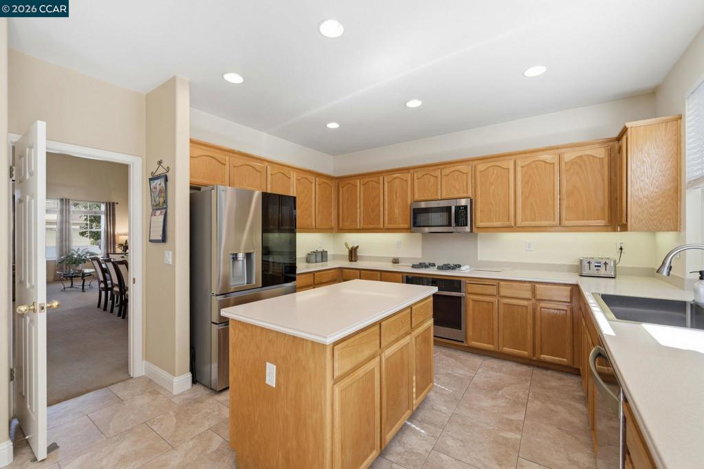 4505 Steed Way Property Photo 12