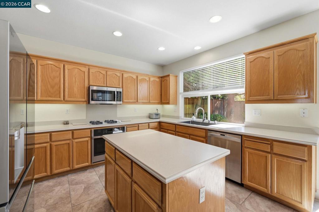 4505 Steed Way Property Photo 14