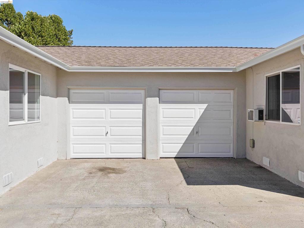 270 272 Oakland Ave Property Photo 10
