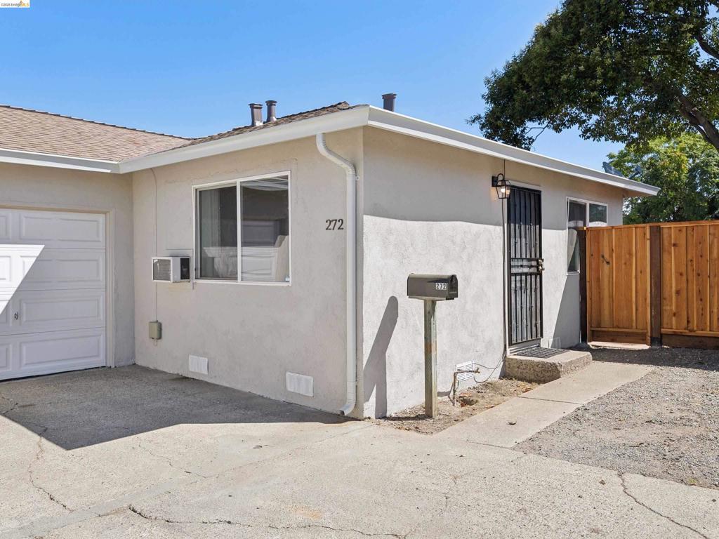 270 272 Oakland Ave Property Photo 11
