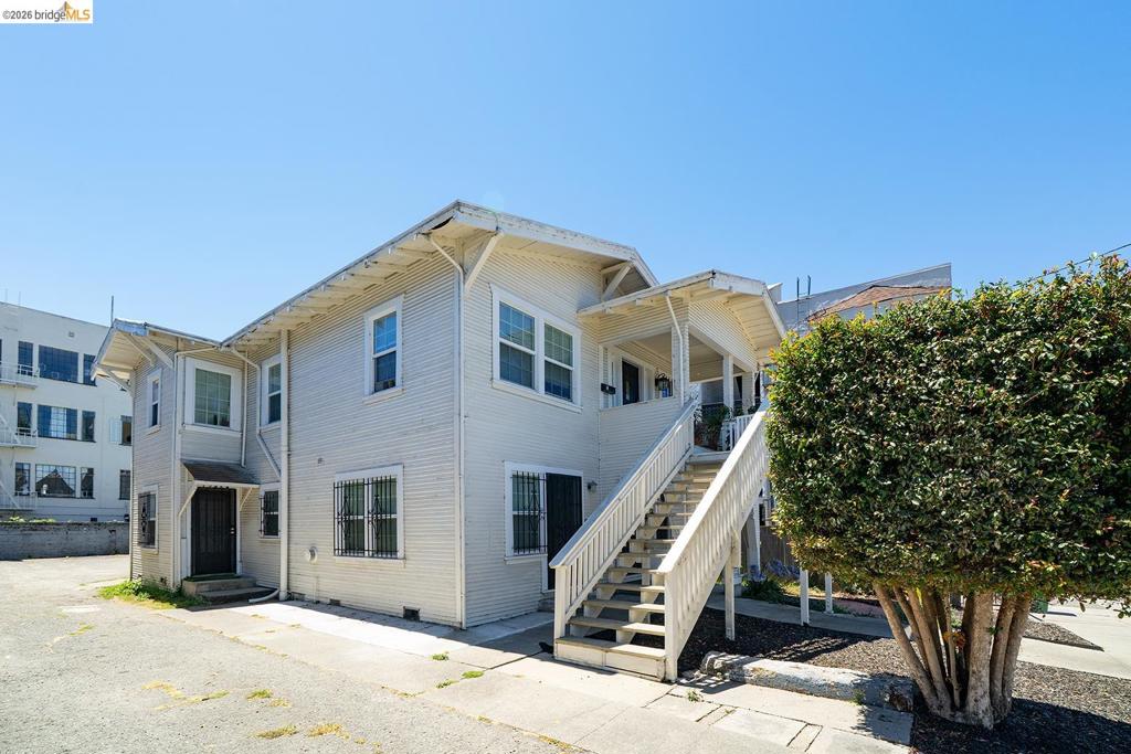 1246 Berkeley Way Property Photo 8
