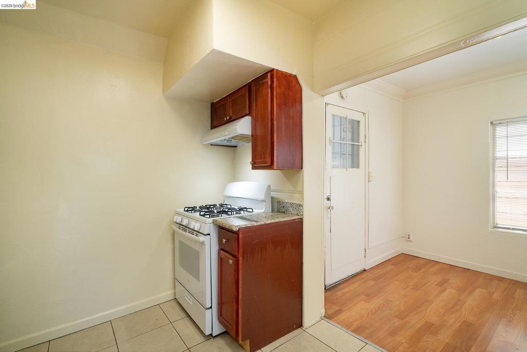 1246 Berkeley Way Property Photo 17