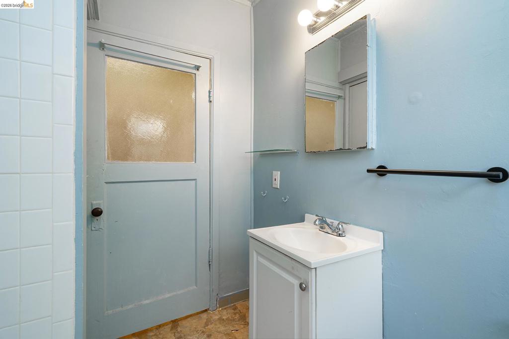 1246 Berkeley Way Property Photo 21