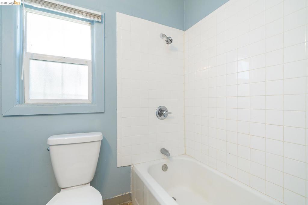 1246 Berkeley Way Property Photo 22